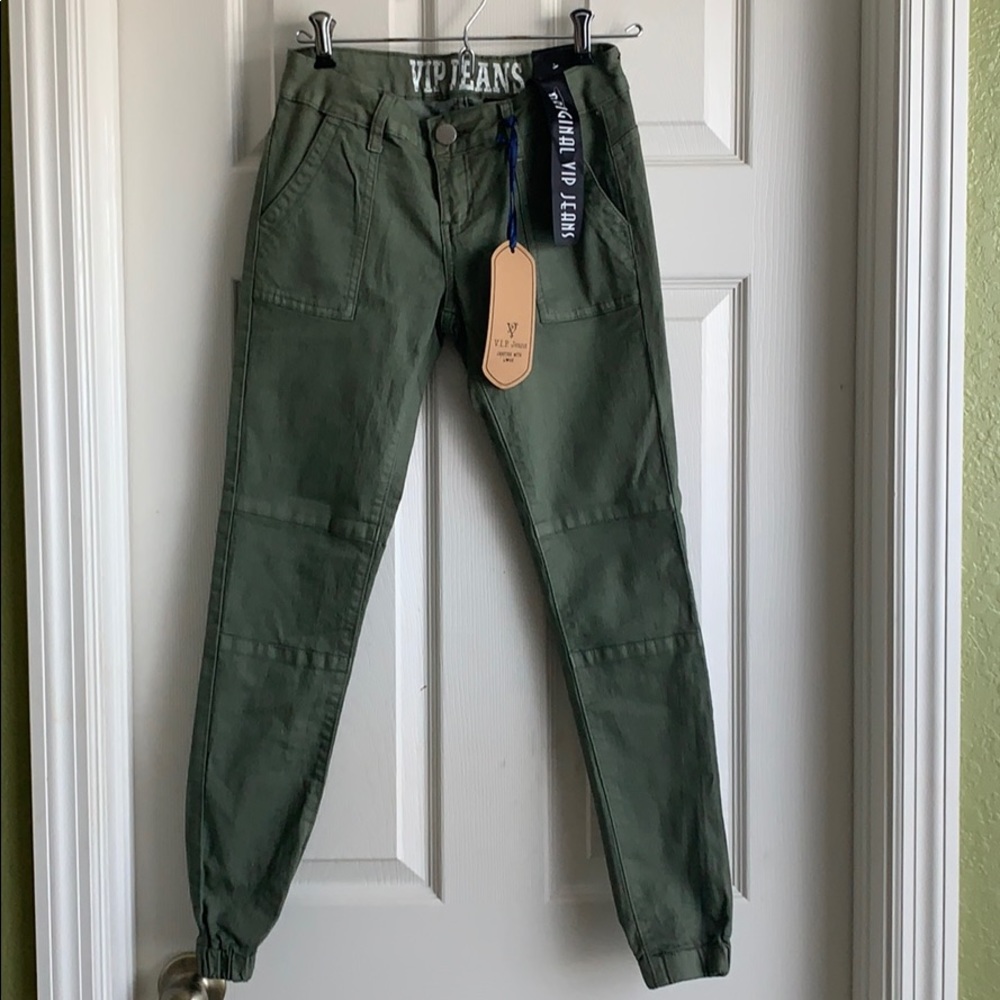 NWT Khaki stretch jeans